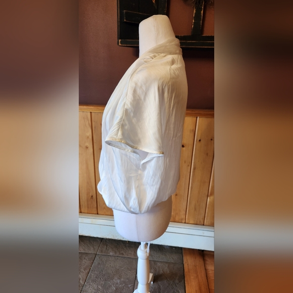 Paige Dijon Surplice White Bodysuit Size Small - Picture 4 of 14